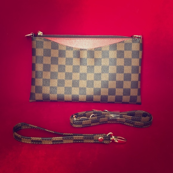 Crossbody Bag / Clutch - Picture 2 of 8